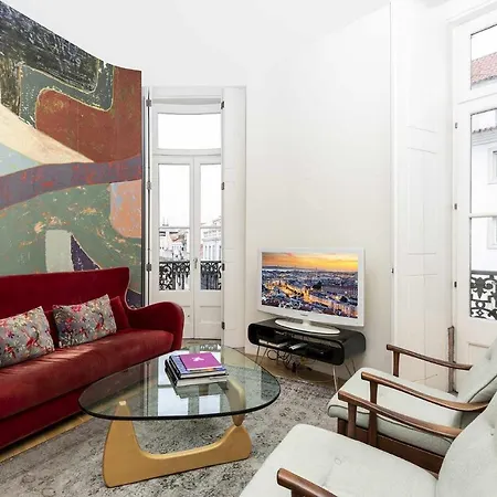 Italian Design In Principe Real Apartment *