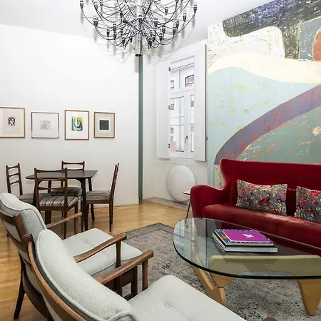Italian Design In Principe Real Apartment