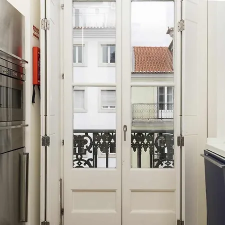 Apartment Italian Design In Principe Real Lissabon