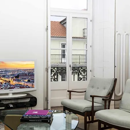 Italian Design In Principe Real Апартаменты