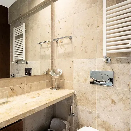 Italian Design In Principe Real Lissabon