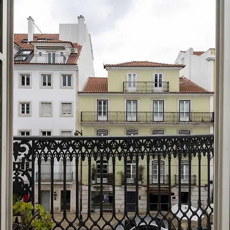 Italian Design In Principe Real Apartman *