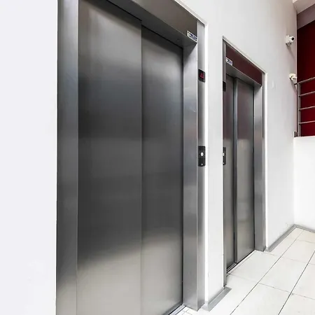 Italian Design In Real Apartamento